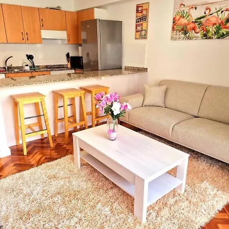 Chabos Plaza Espana Centro Apartment